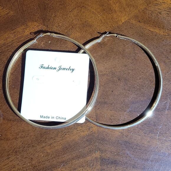 BRAND NEW FASHION JEWELRY BIG FAUX GOLD PLATED WOMEN"S  HOOPS EARRINGS - Picture 3 of 11